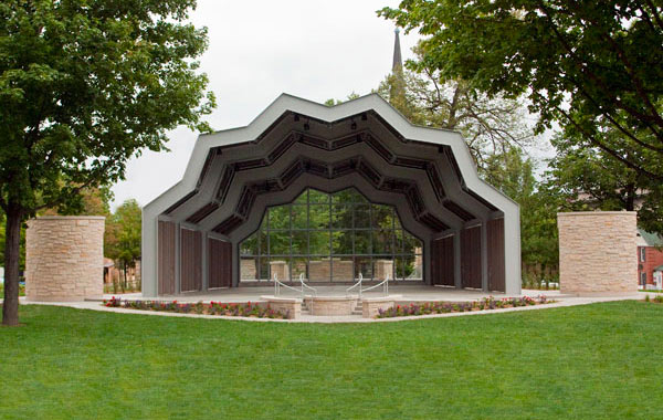 Red Wing Band Shell